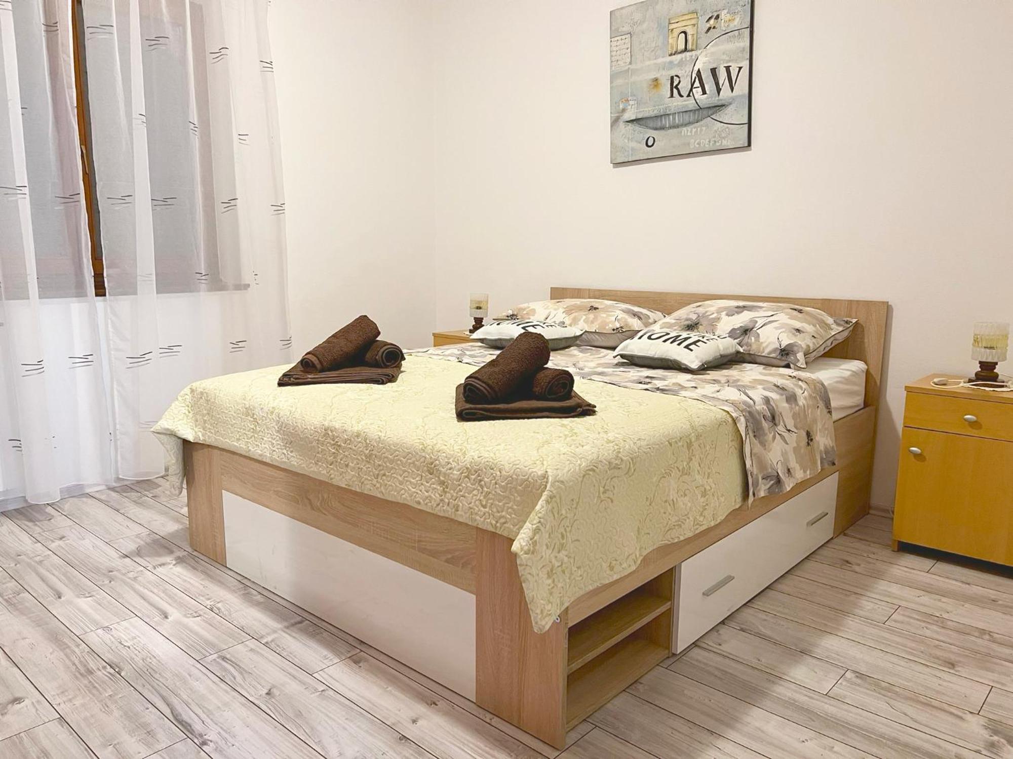 Apartments Ares Rovinj Exterior photo