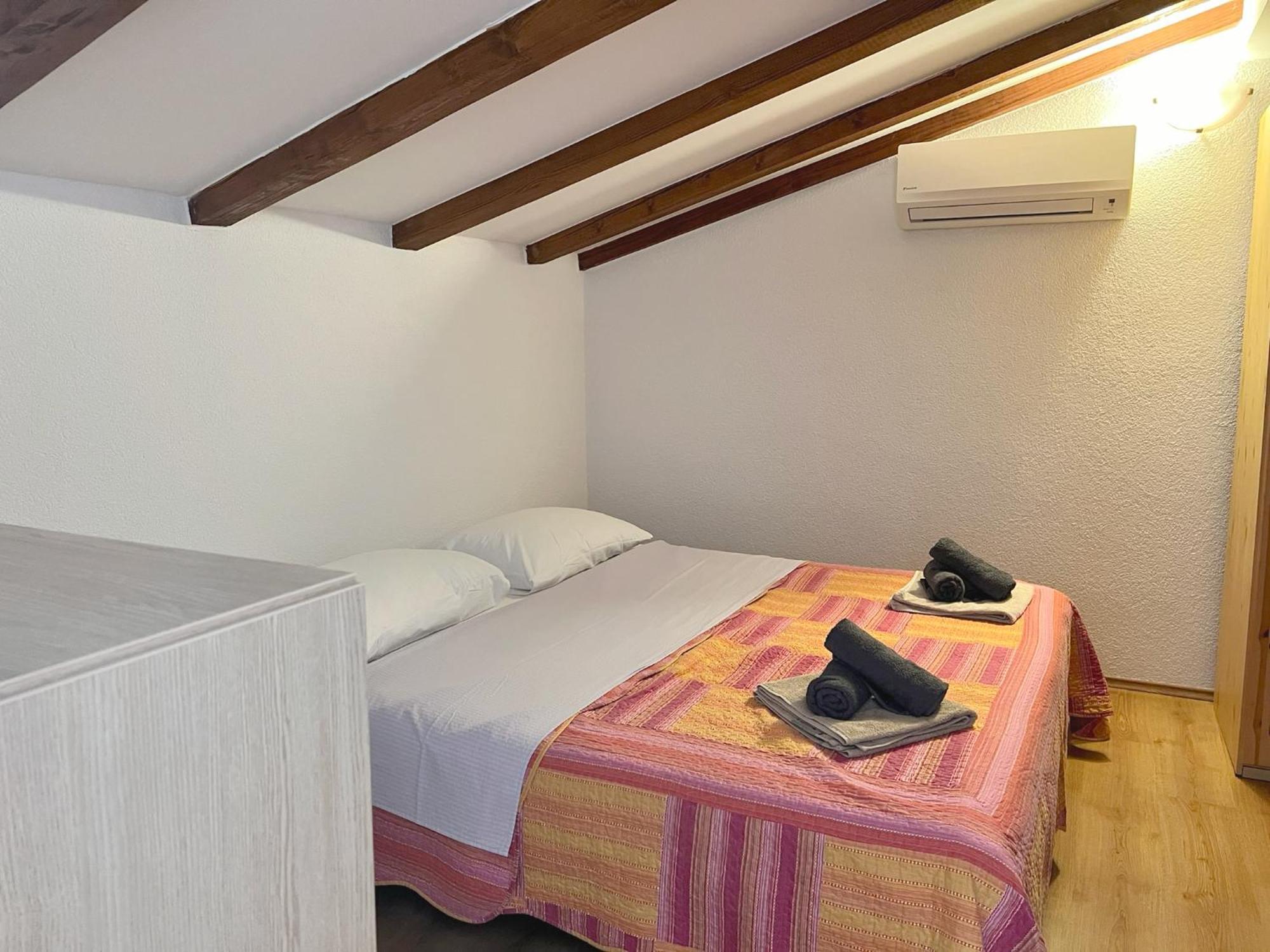 Apartments Ares Rovinj Exterior photo